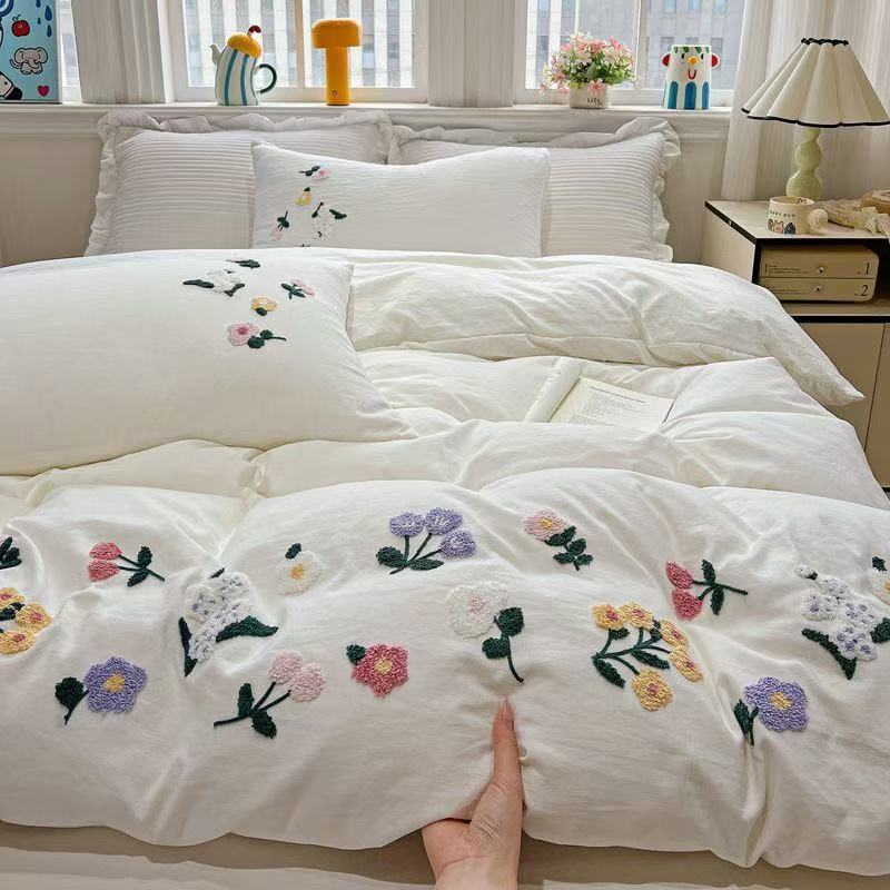 아름다운 꽃 자수 장식의 부드럽고 편안한 침구 세트,  - Aesthetic Floral Duvet Cover 리뷰 및 가격